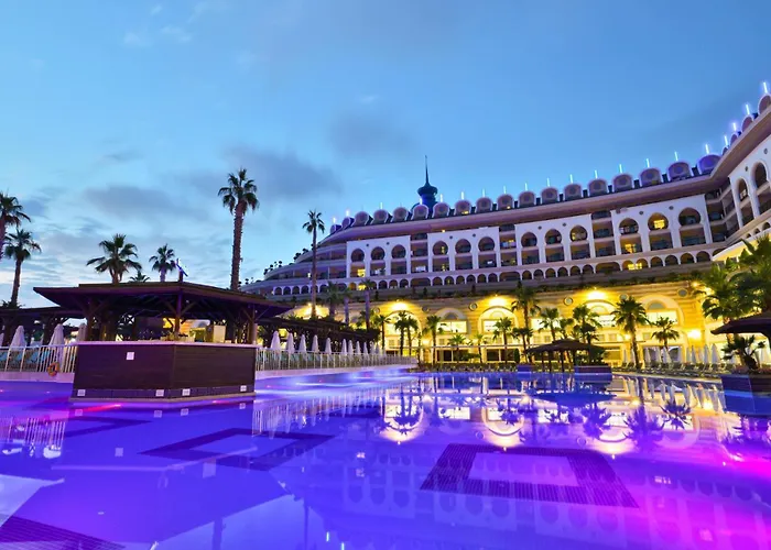 Crystal Sunset Pearl Collection Hotel Side